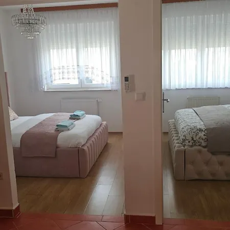 Appartement Muric 1 *